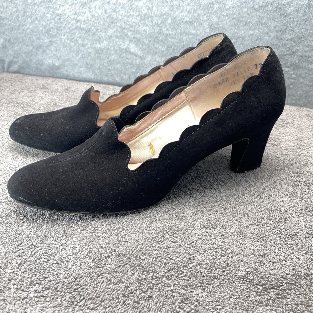Balenciaga Women's Vintage Black Suede pumps Size 8.5 Scallop Edge Almond Toe
